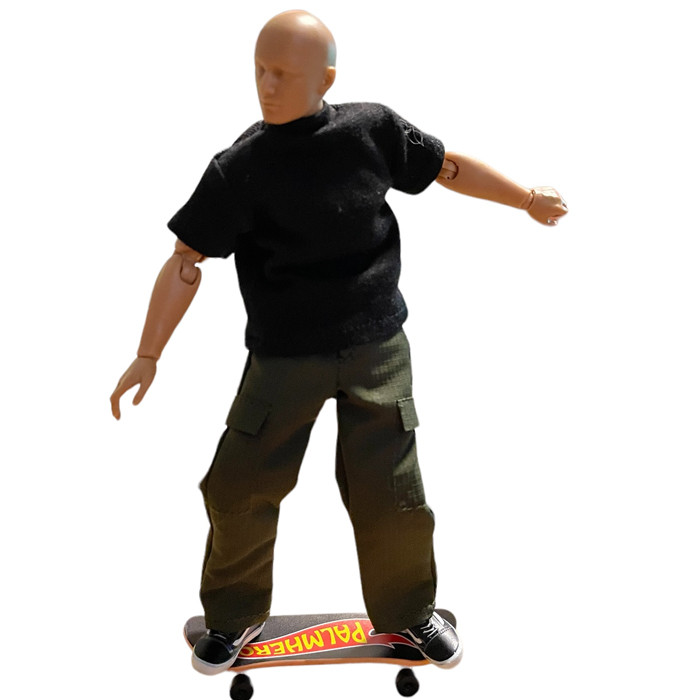 The Skateboarder 1/12 Palm Hero Simply Fun Series