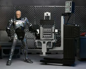 RoboCop Ultimate Battle Damaged Actionfigur mit Chair