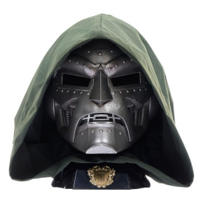 Marvel Legends Roleplay Replica Doctor Doom Premium Helmet 1:1