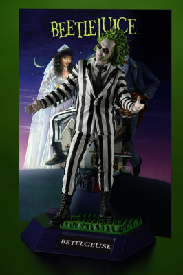 Beetlejuice Movie Maniacs PVC Statue Beetlejuice 17 cm