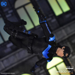 DC Comics Actionfigur 1/12 Nightwing 17 cm