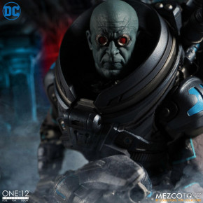 DC Comics Action Figure 1/12 Mr. Freeze Deluxe Edition 17 cm