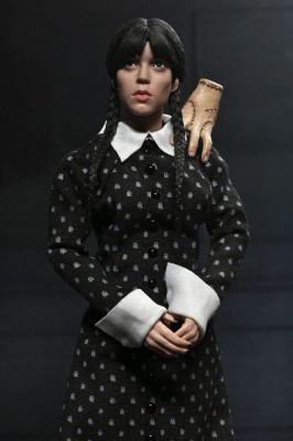Wednesday (Classic Dress) Actionfigur (20 cm)
