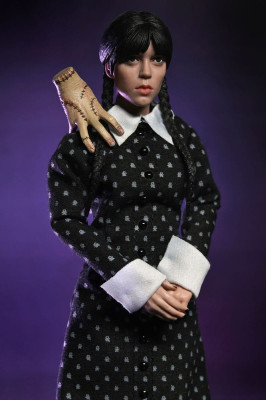 Wednesday (Classic Dress) Actionfigur (20 cm)