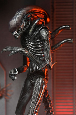 Alien: Romulus Ultimate Xenomorph XX121 Action Figure (18 cm)