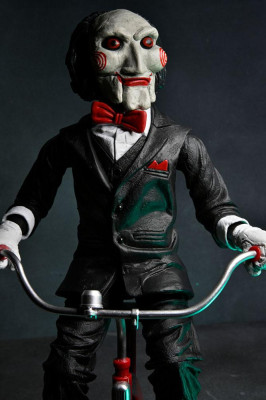 Saw Actionfigur mit Sound – Billy mit Dreirad (30 cm)
